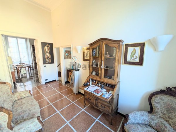 appartamento in vendita a Genova in zona Portoria / Piccapietra