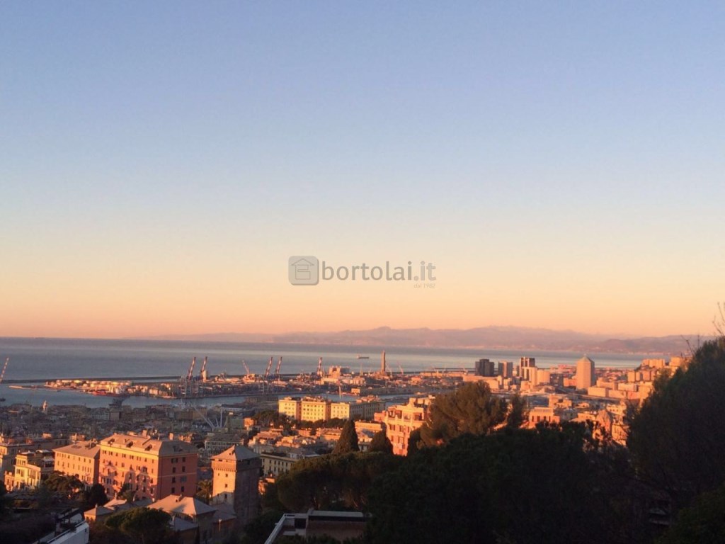 appartamento in vendita a Genova in zona Castelletto