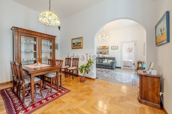 appartamento in vendita a Genova in zona Castelletto