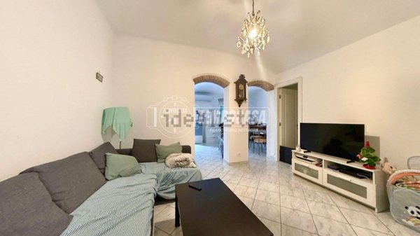 appartamento in vendita a Genova in zona Sestri Ponente