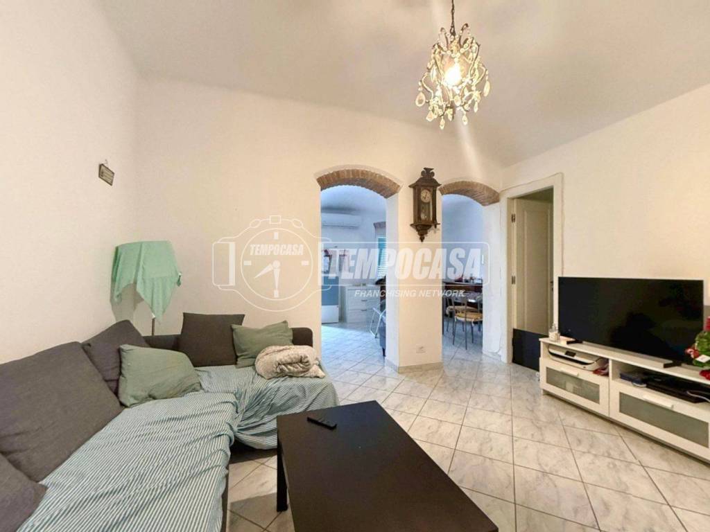 appartamento in vendita a Genova in zona Sestri Ponente