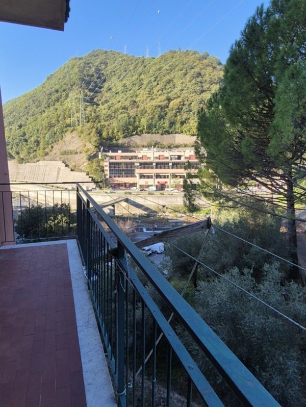 appartamento in vendita a Genova in zona Struppa