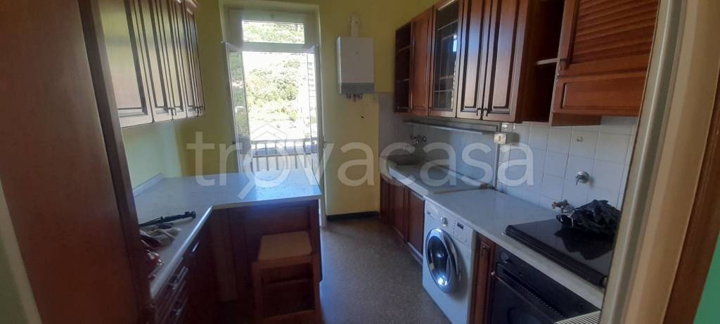 appartamento in vendita a Genova in zona Quezzi