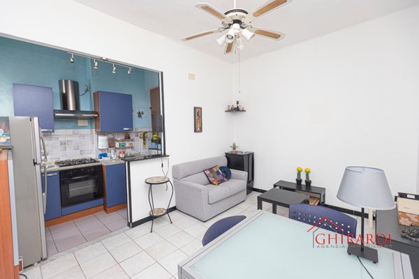 appartamento in vendita a Genova in zona Sestri Ponente