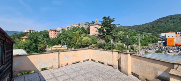 appartamento in vendita a Genova in zona Molassana