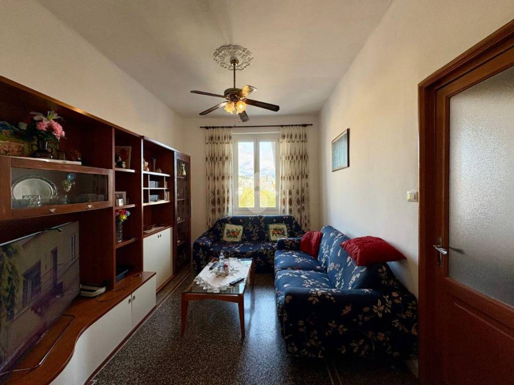 appartamento in vendita a Genova in zona Cornigliano