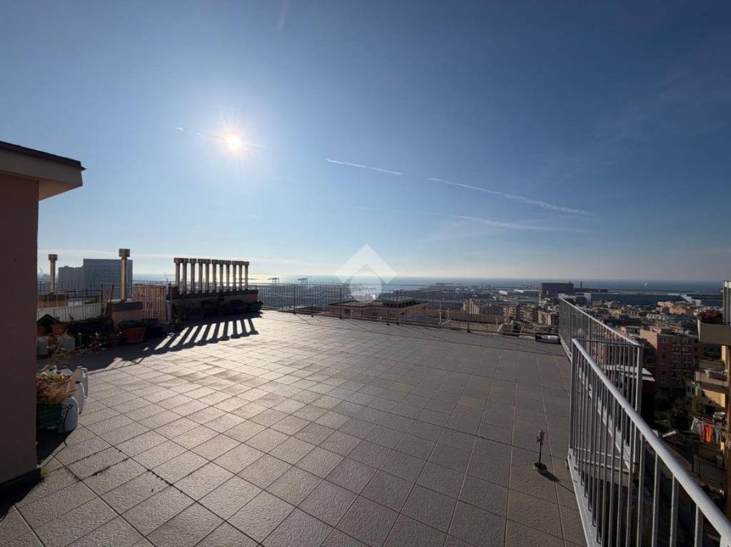 appartamento in vendita a Genova in zona Cornigliano