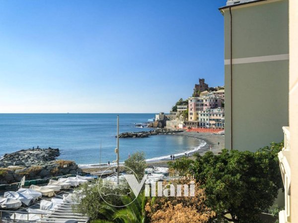 appartamento in vendita a Genova in zona Sturla