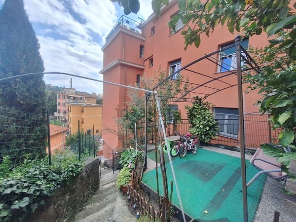 appartamento in vendita a Genova in zona Bolzaneto