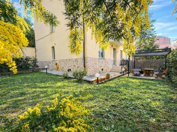 appartamento in vendita a Genova in zona Albaro