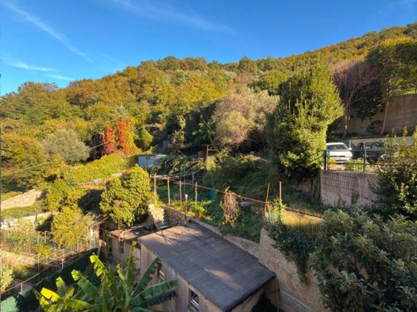 appartamento in vendita a Genova in zona Quezzi