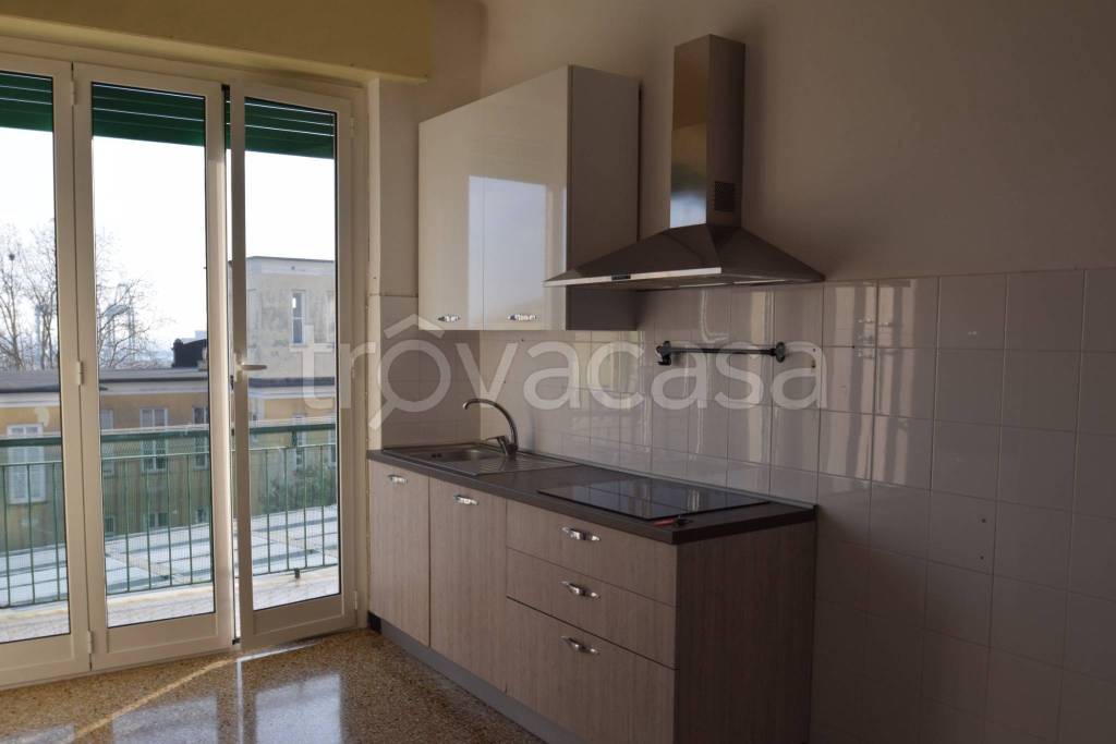 appartamento in vendita a Genova in zona Palmaro / Pra'