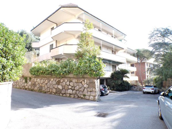 appartamento in vendita a Genova in zona Albaro