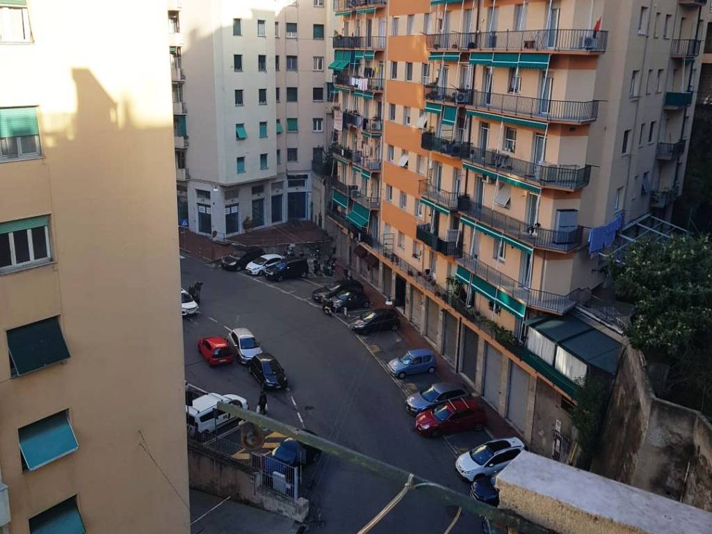 appartamento in vendita a Genova in zona Marassi