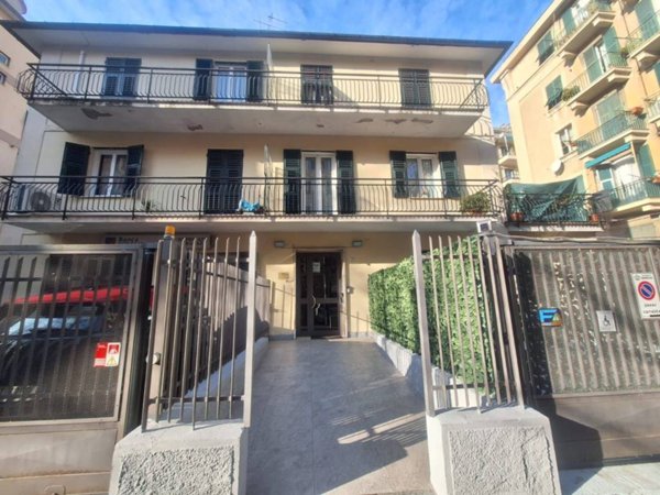 appartamento in vendita a Genova in zona Certosa