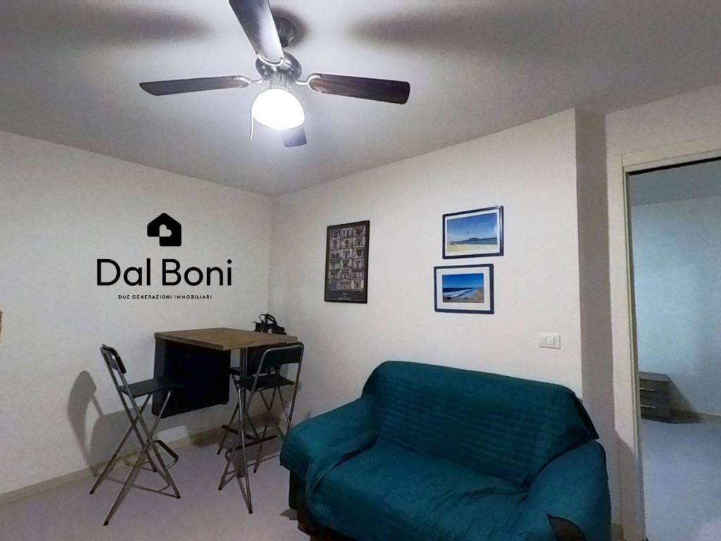 appartamento in vendita a Genova in zona Sestri Ponente