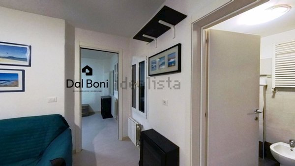 appartamento in vendita a Genova in zona Sestri Ponente