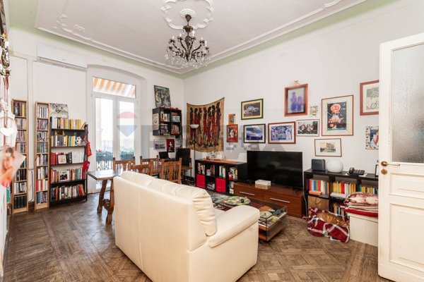 appartamento in vendita a Genova in zona Portoria / Piccapietra