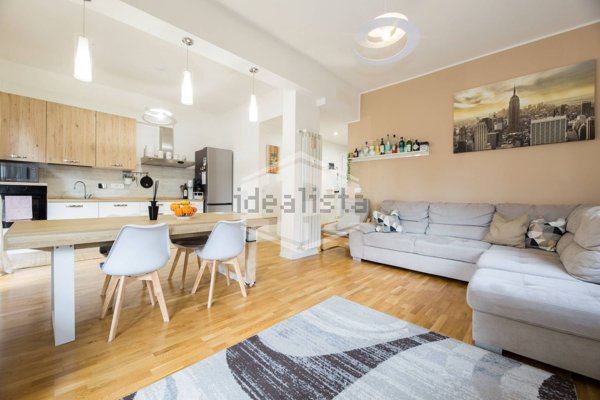 appartamento in vendita a Genova in zona Marassi