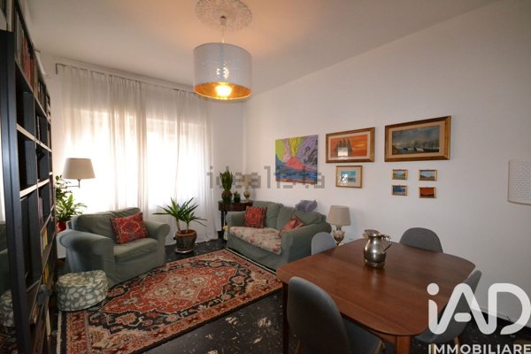 appartamento in vendita a Genova in zona Sestri Ponente