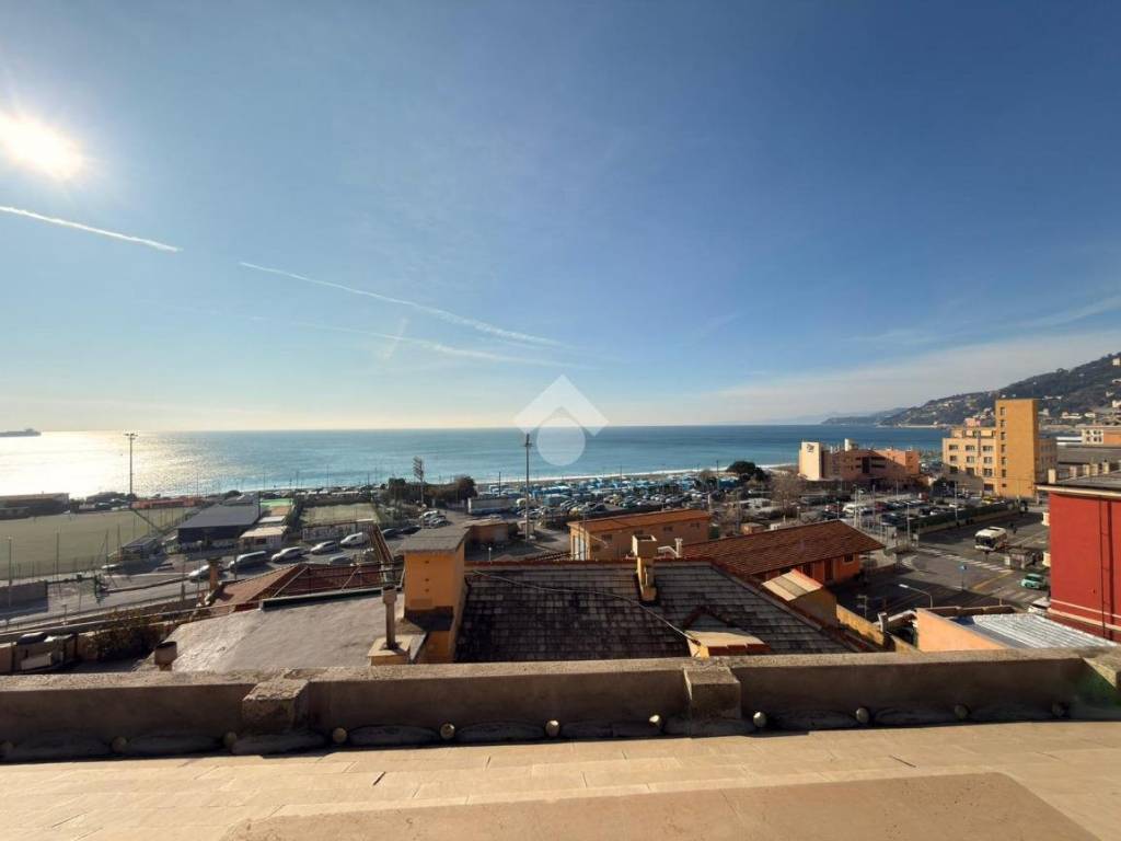 appartamento in vendita a Genova in zona Voltri