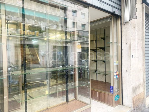 negozio in vendita a Genova in zona Sturla