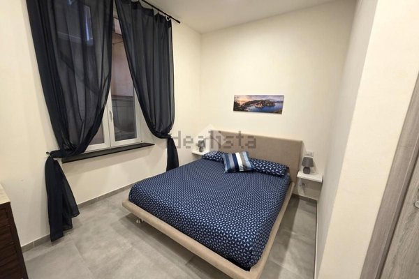 appartamento in vendita a Genova in zona Sottoripa / Maddalena / Molo