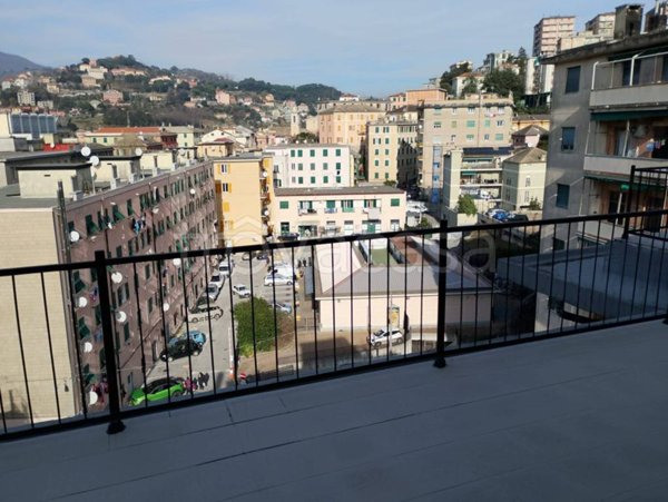 appartamento in vendita a Genova in zona Rivarolo