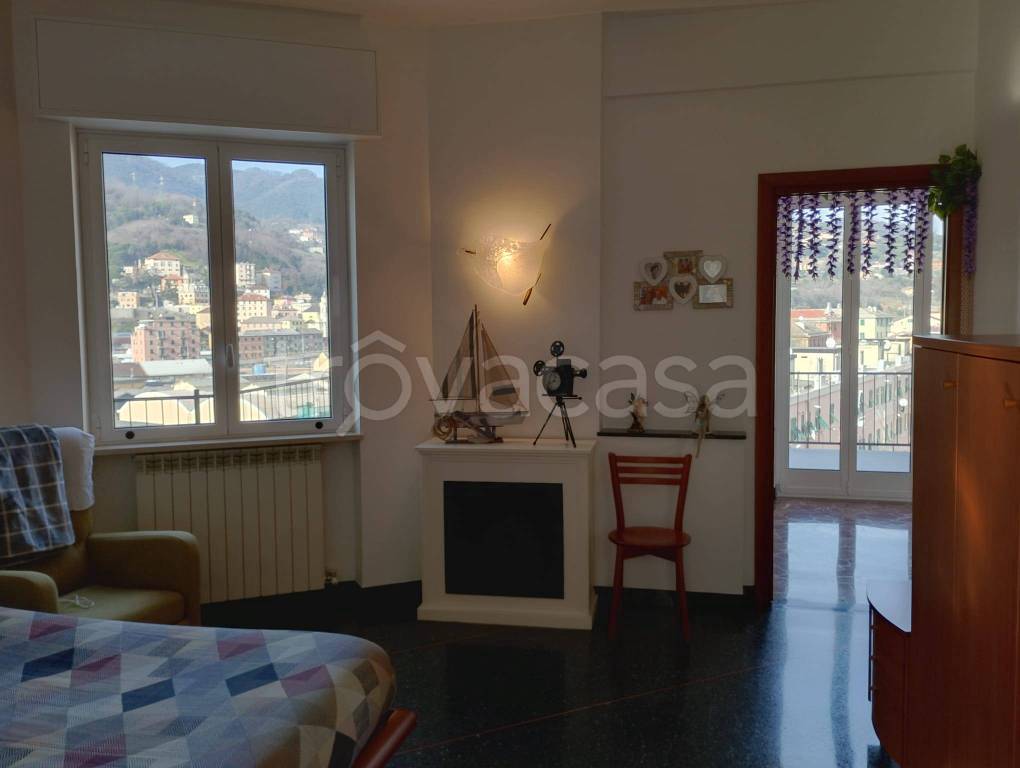 appartamento in vendita a Genova in zona Rivarolo