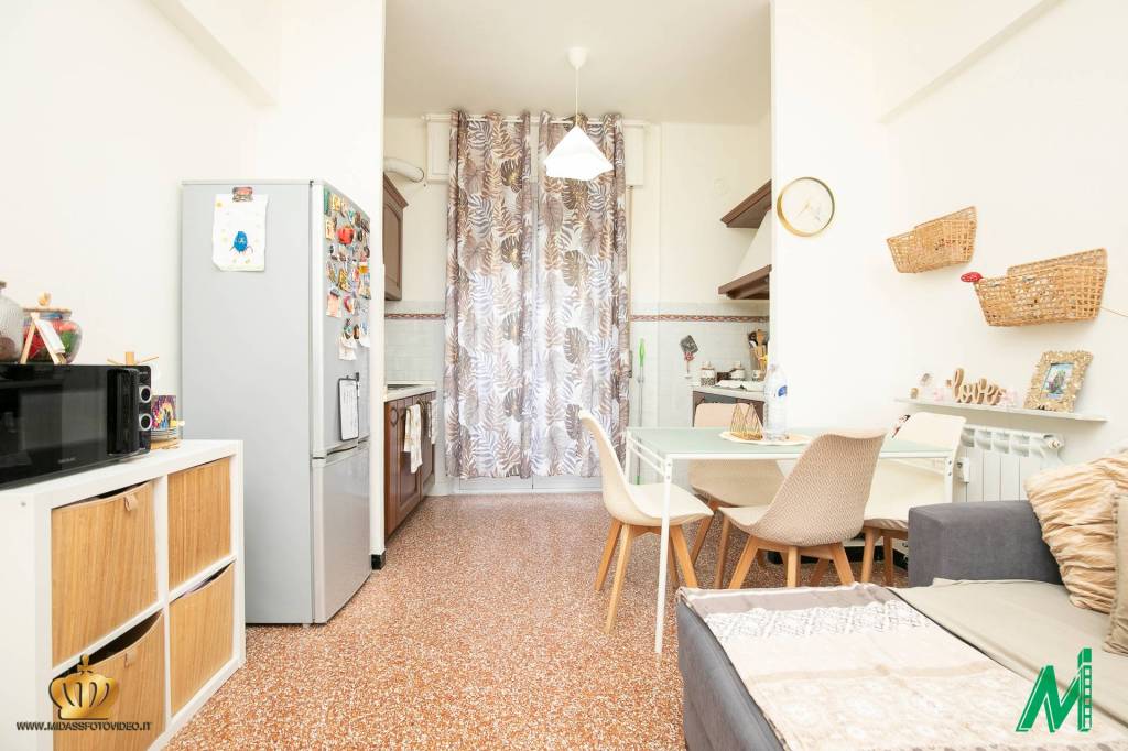 appartamento in vendita a Genova in zona Palmaro / Pra'