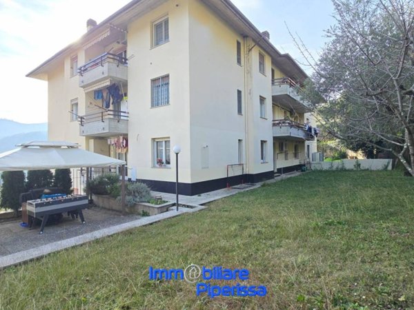 appartamento in vendita a Genova in zona Molassana