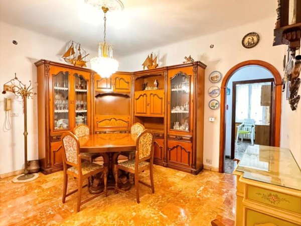 appartamento in vendita a Genova in zona Certosa