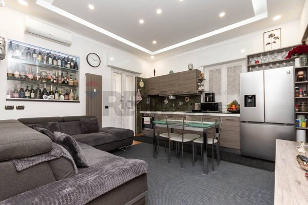 appartamento in vendita a Genova in zona Rivarolo