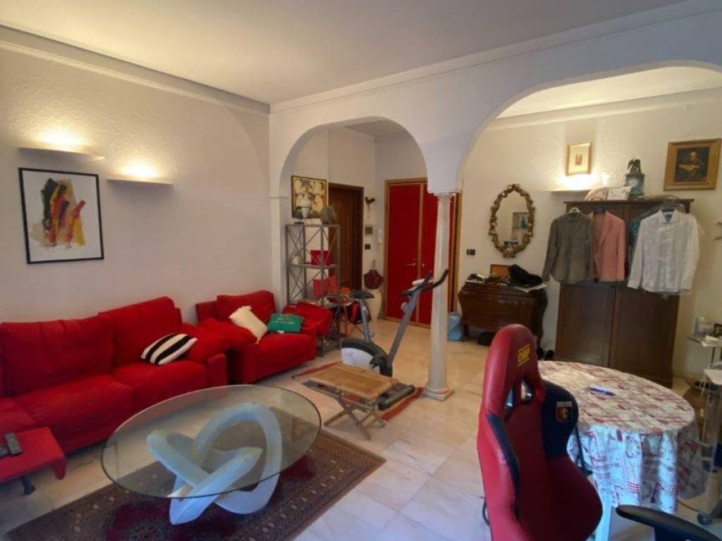 appartamento in vendita a Genova in zona Sestri Ponente