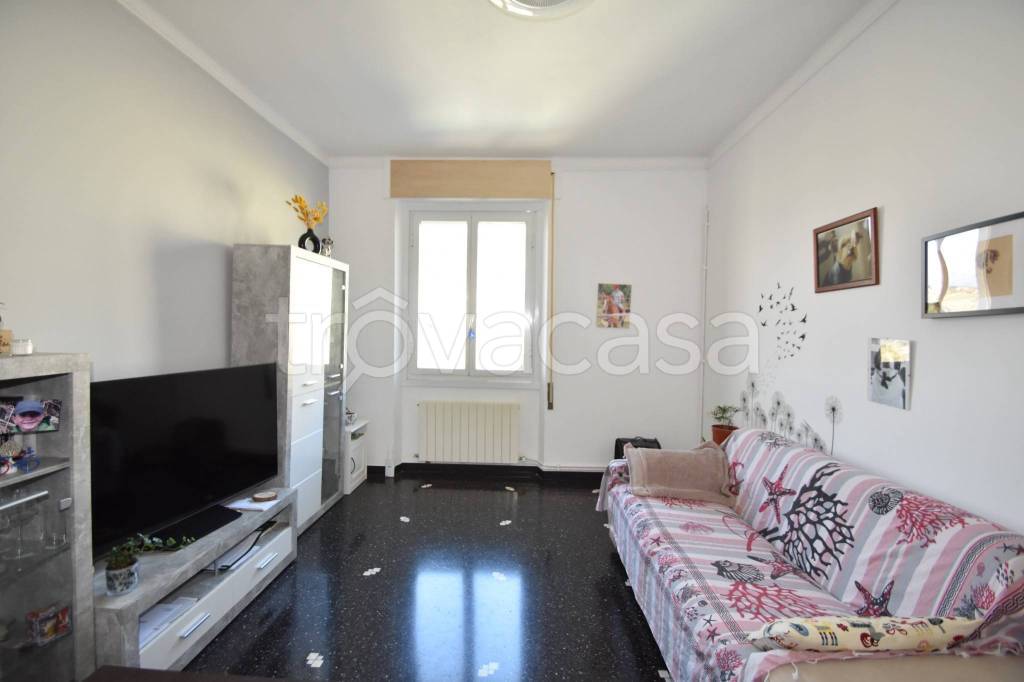 appartamento in vendita a Genova in zona Palmaro / Pra'