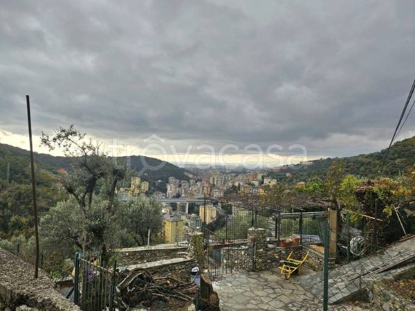 appartamento in vendita a Genova in zona Quezzi