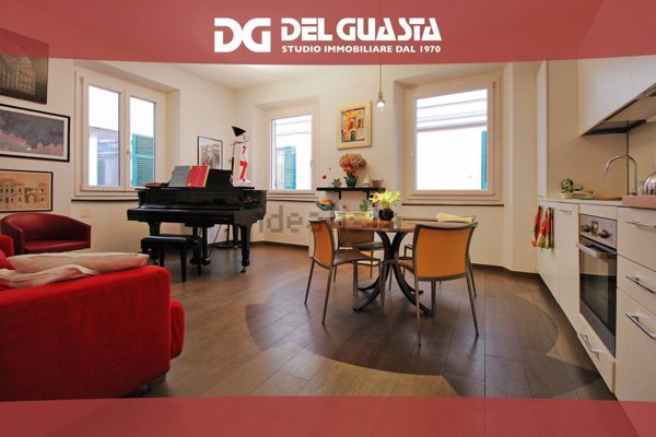 appartamento in vendita a Genova in zona Sottoripa / Maddalena / Molo