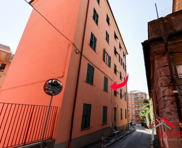 appartamento in vendita a Genova in zona Sestri Ponente