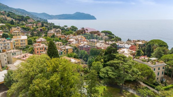 appartamento in vendita a Genova in zona Nervi