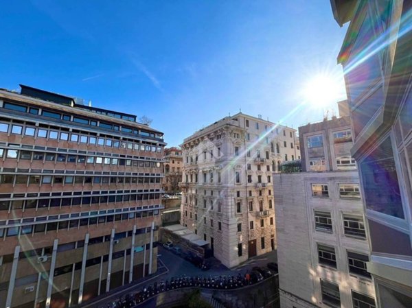 multivano in vendita a Genova in zona Centro Storico