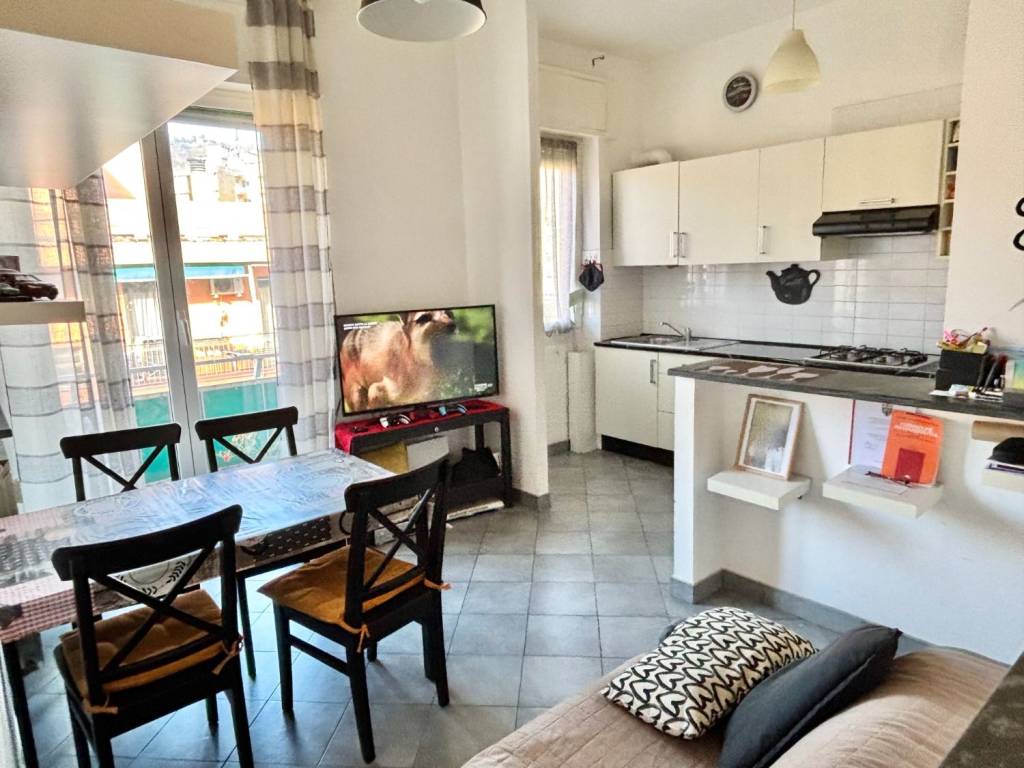 appartamento in vendita a Genova in zona Marassi