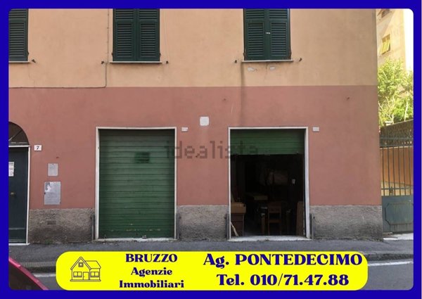 negozio in vendita a Genova in zona Pontedecimo