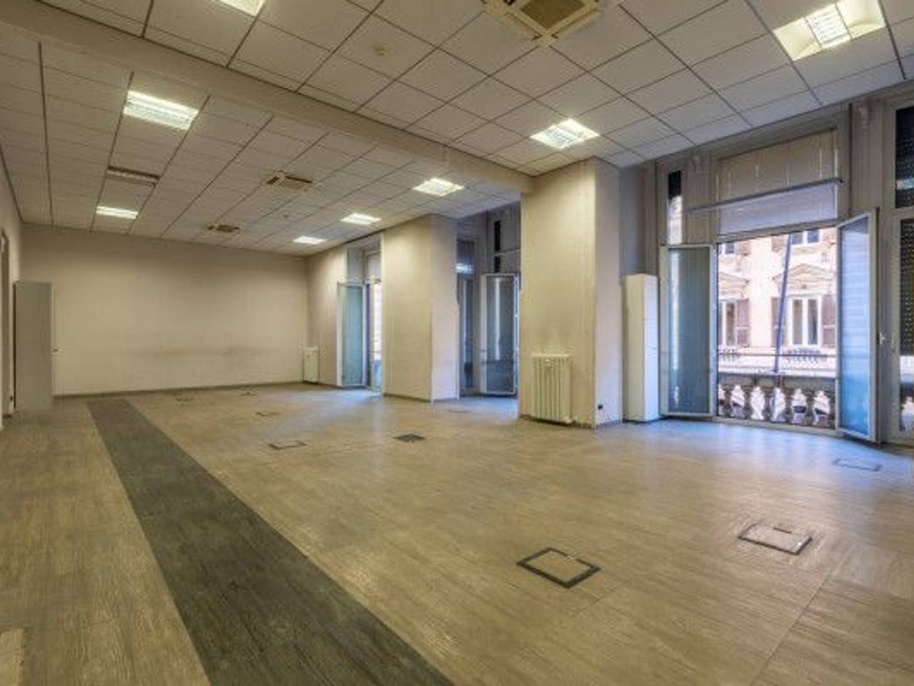 ufficio in vendita a Genova in zona Centro Storico
