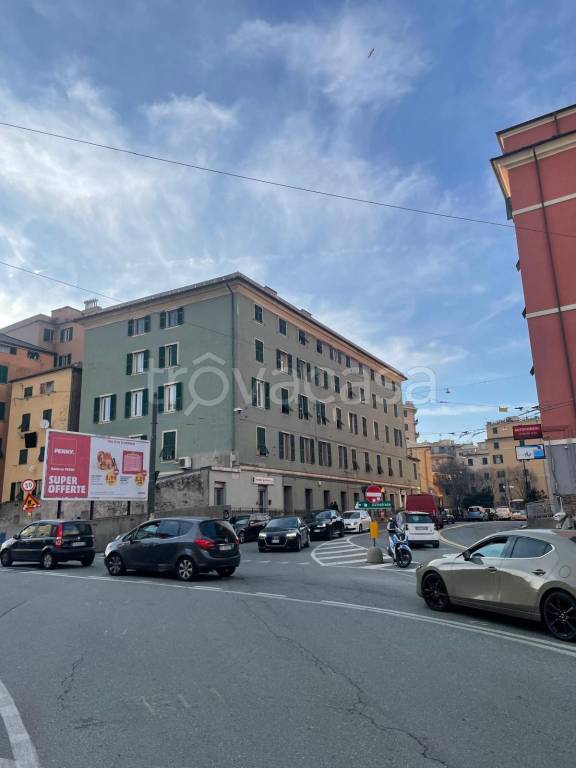 appartamento in vendita a Genova in zona Sampierdarena