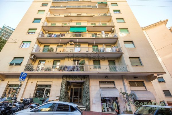 appartamento in vendita a Genova in zona Marassi