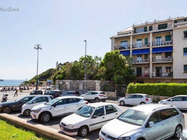 appartamento in vendita a Genova in zona Albaro