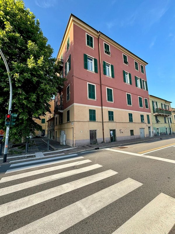 appartamento in vendita a Genova in zona Palmaro / Pra'
