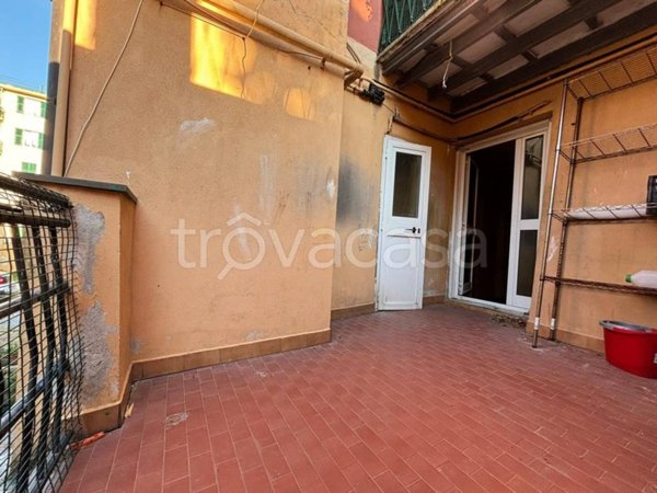 appartamento in vendita a Genova in zona Palmaro / Pra'