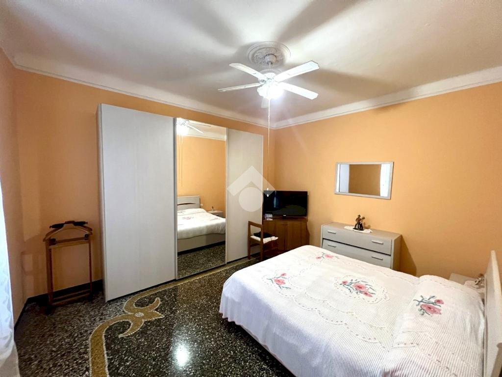 appartamento in vendita a Genova in zona Rivarolo