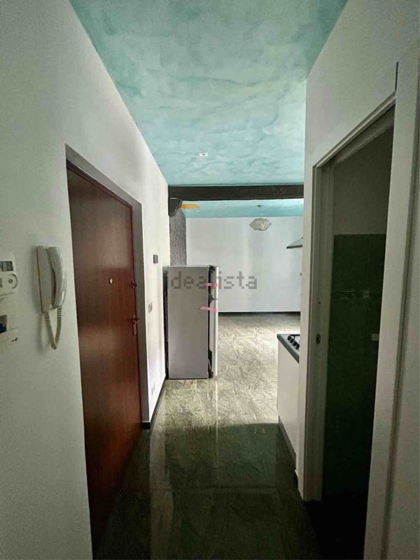 appartamento in vendita a Genova in zona Bolzaneto